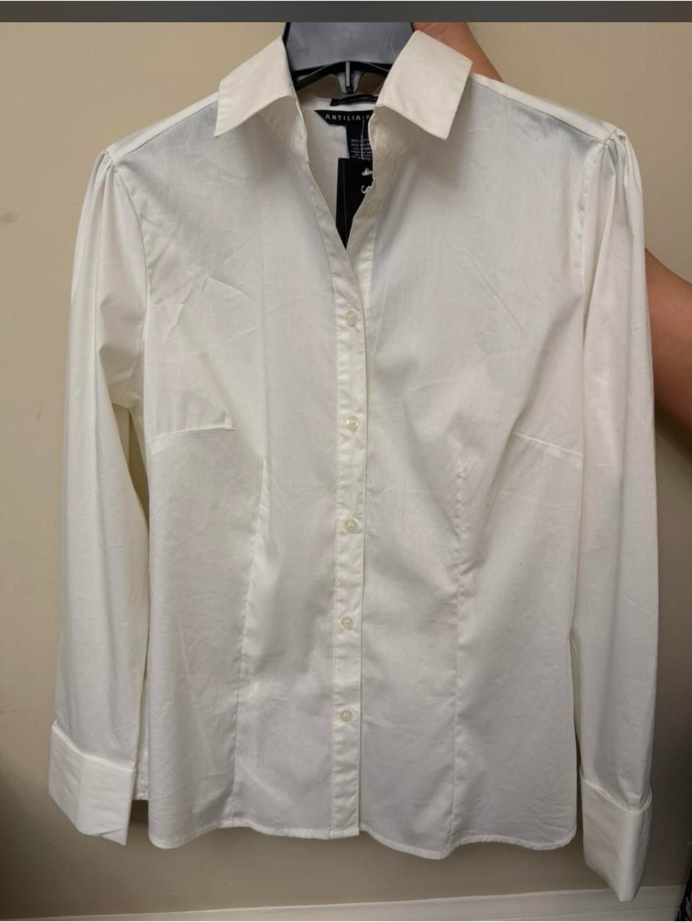 Antilia Femme White Button-Down Long Sleeve Shirt